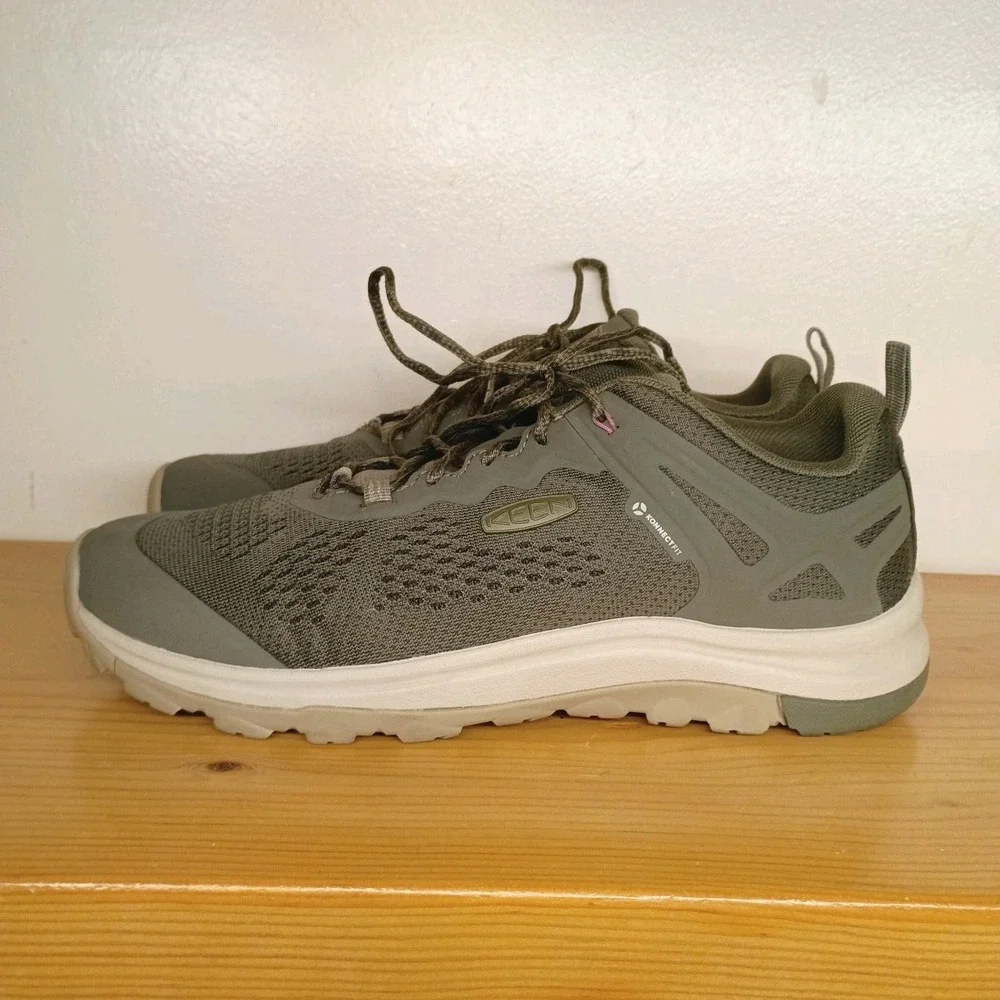 KEEN Terradora II Waterproof Hiking Trail Shoes Women's Size 9 Steel Grey